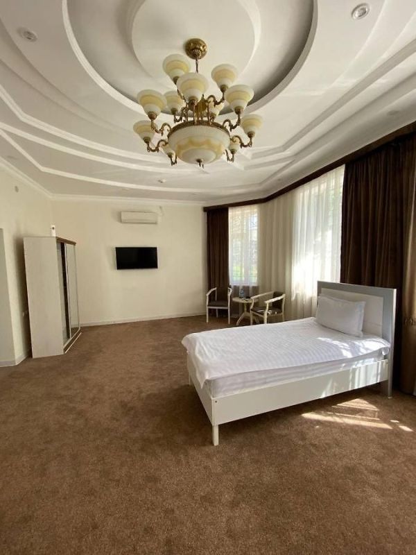 Hotel PARADISE