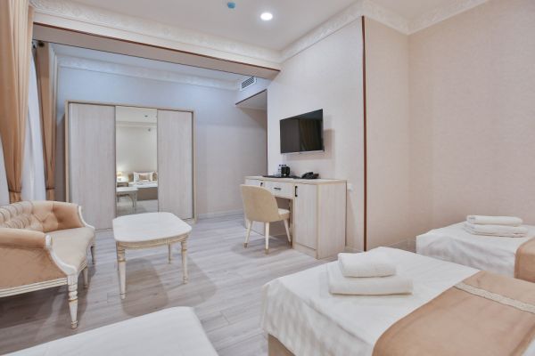 Asian Plaza Hotel