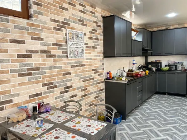 Chinara Guest House Airport