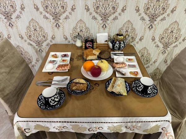 Qamar Hotel