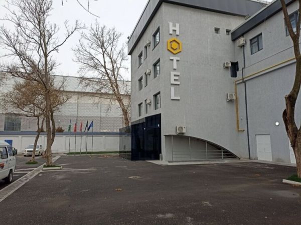 Avtoteh Hotel