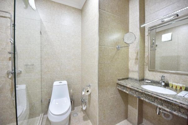 Kushbegi Plaza Hotel