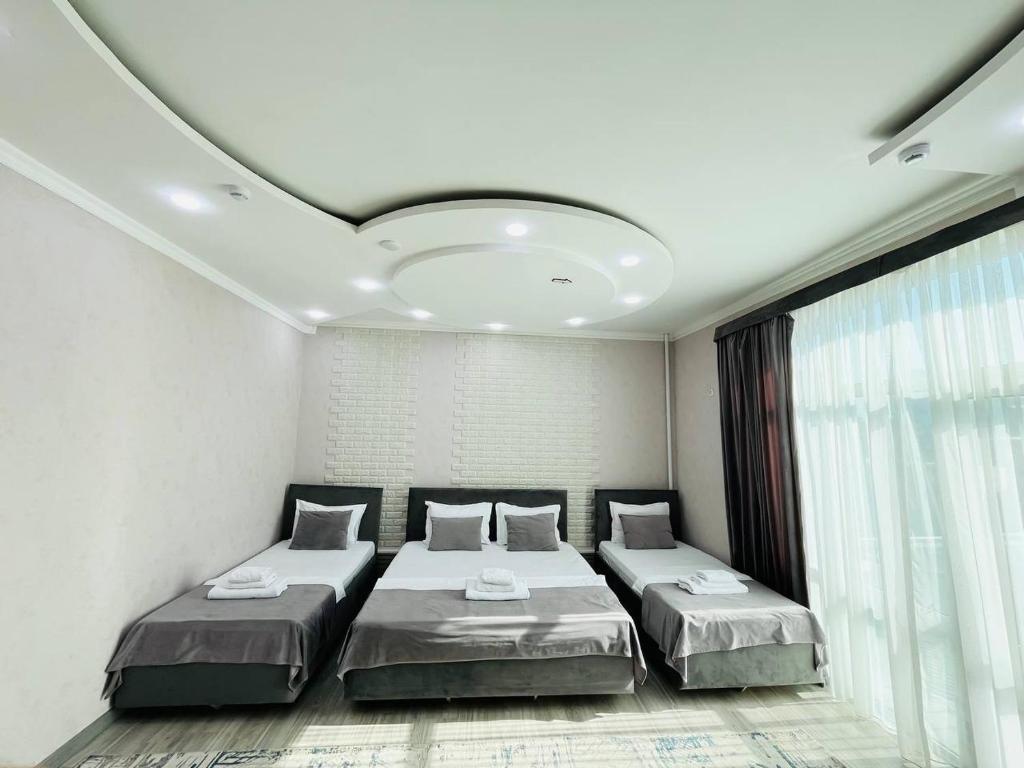 Shosh Boutique Hotel