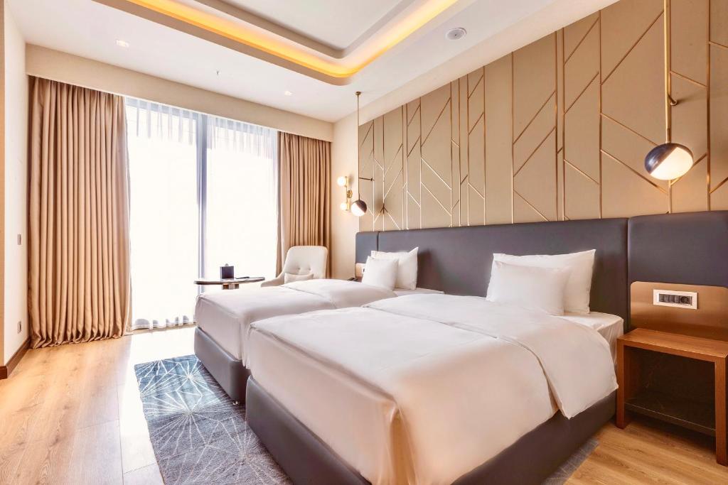 Lia! By Minyoun Stars Of Ulugbek