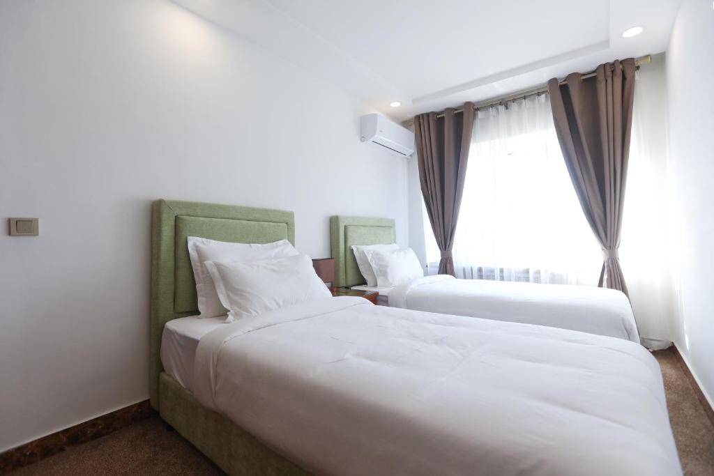 Sunrise Hotel