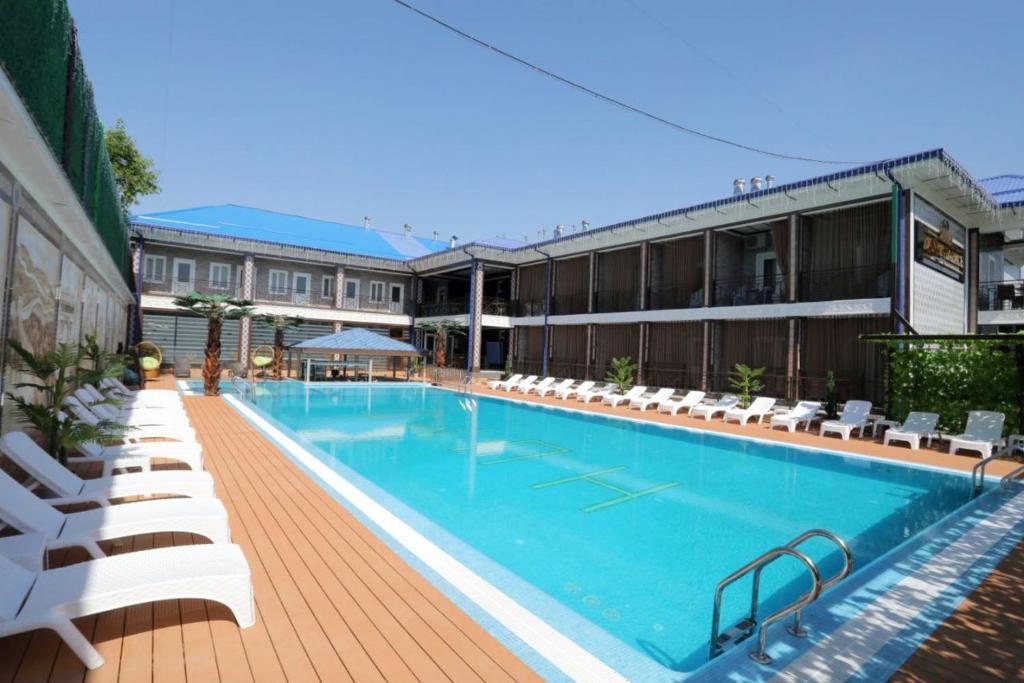 Shosh Garden Family Resort