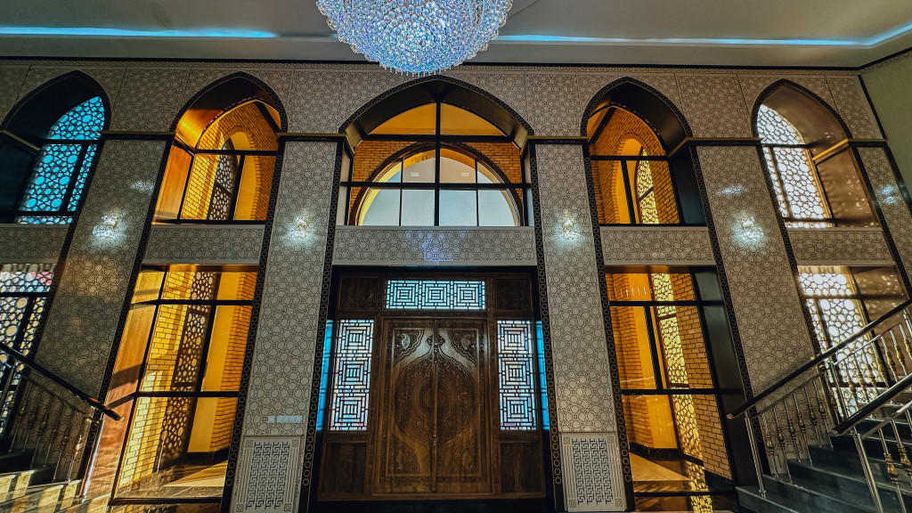 Pakhlavon Hotel