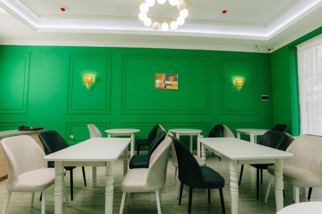 Resident Hotel