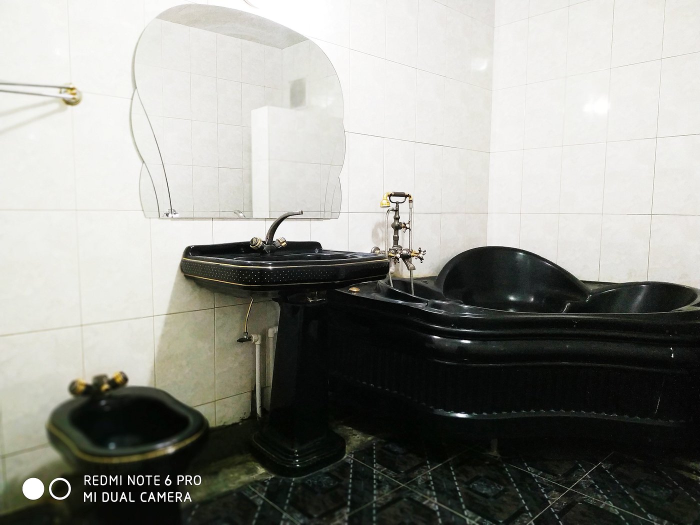 Camelot Inn Navigator