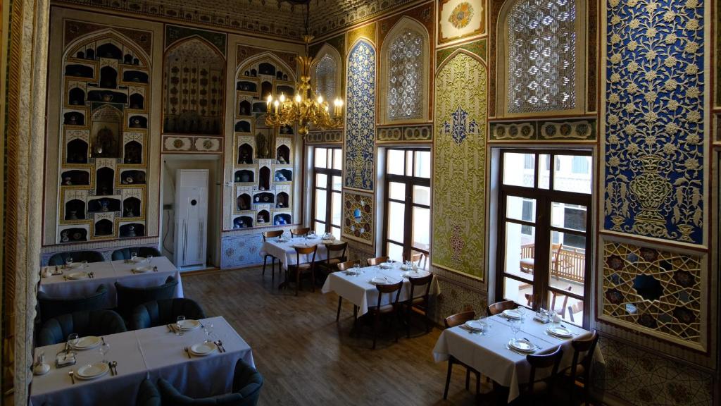 Lyabi House