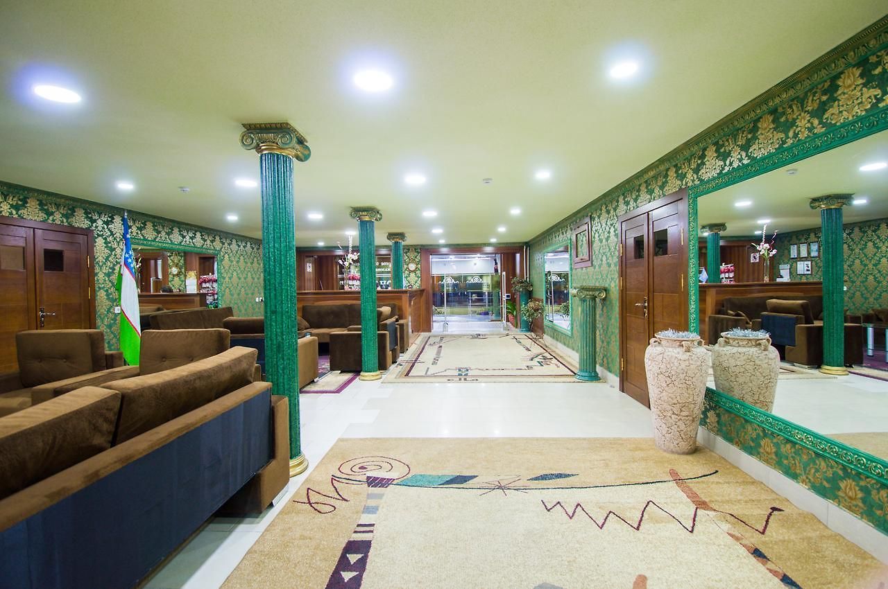 Sayohat Sari Hotel