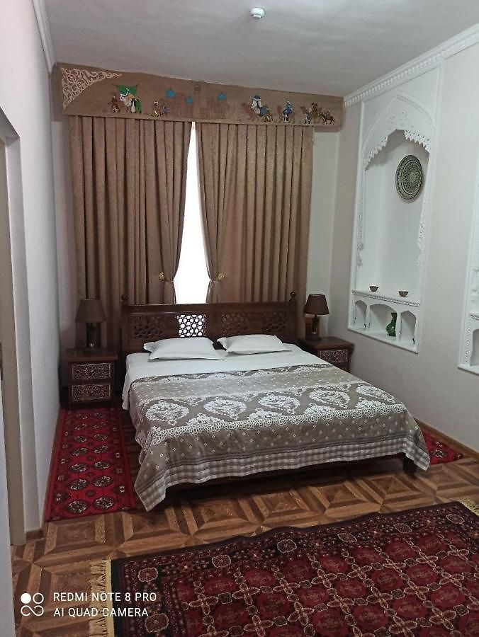 Orom Hotel