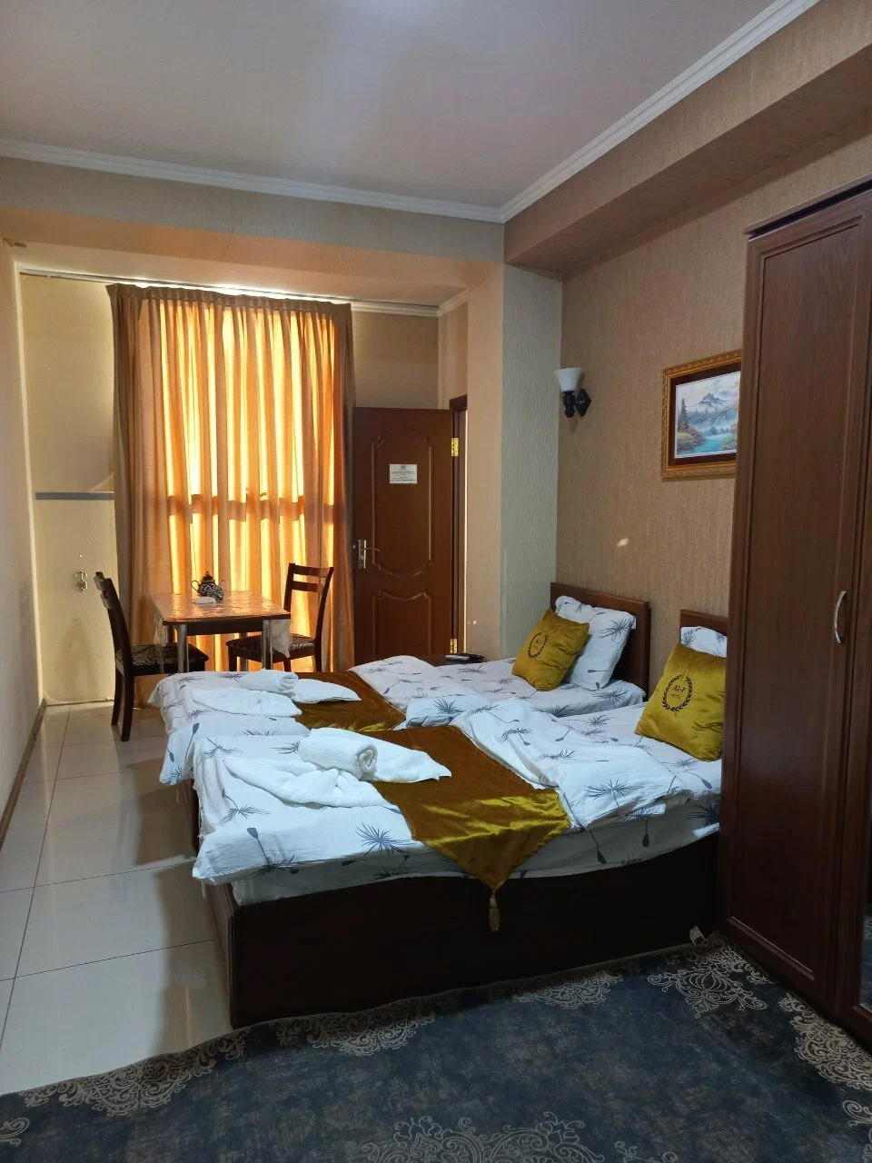 Al-Farobiy Hotel