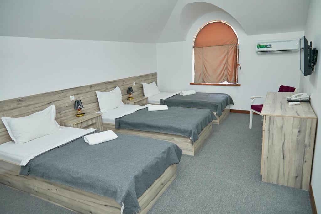 Muqaddas Hotel