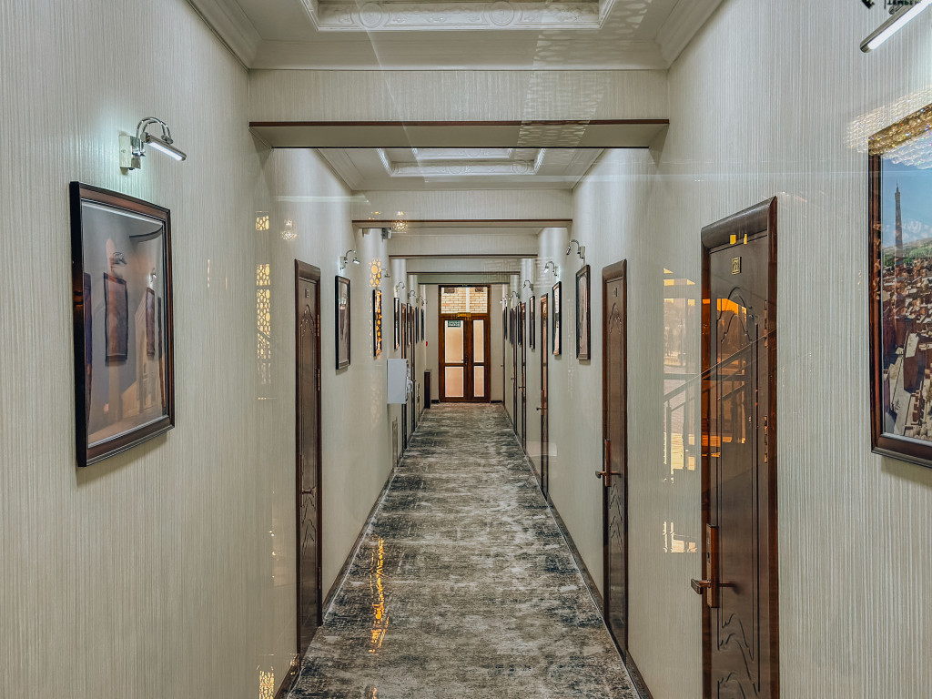 Pakhlavon Hotel