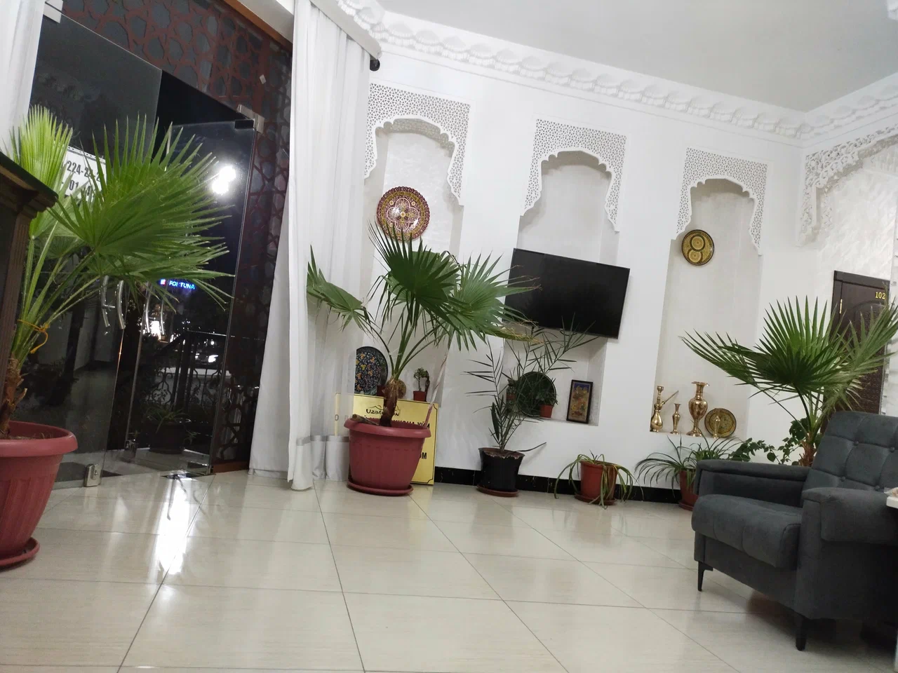 Hotel Demir