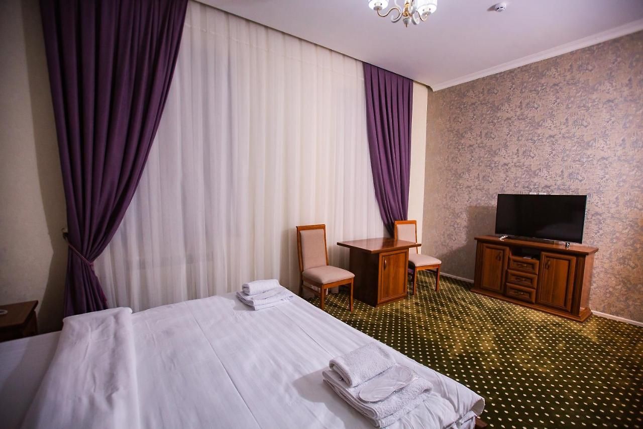 Sharqona Hotel