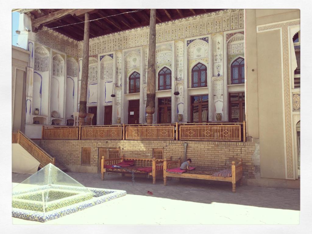 Lyabi House