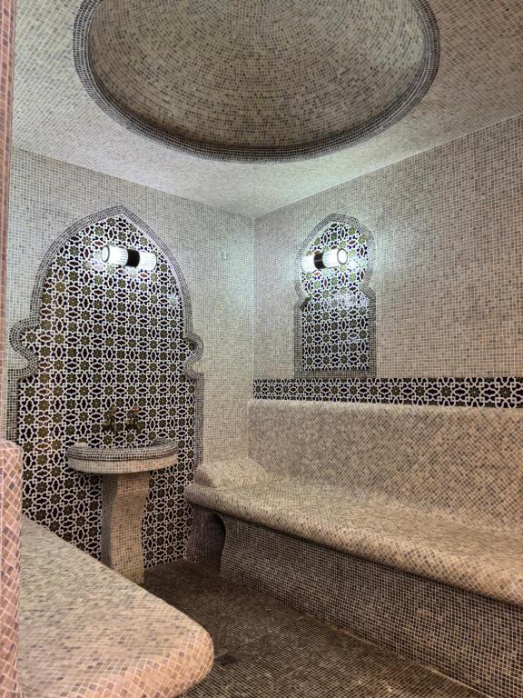 Novza Palace Hotel
