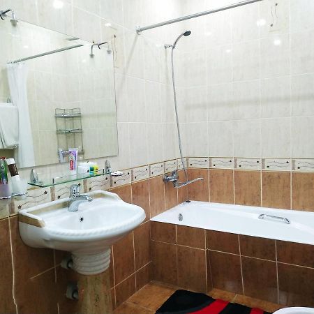 Happy House Hotel