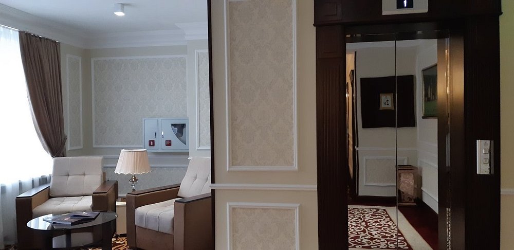 The Royal Mezbon HOTEL & SPA