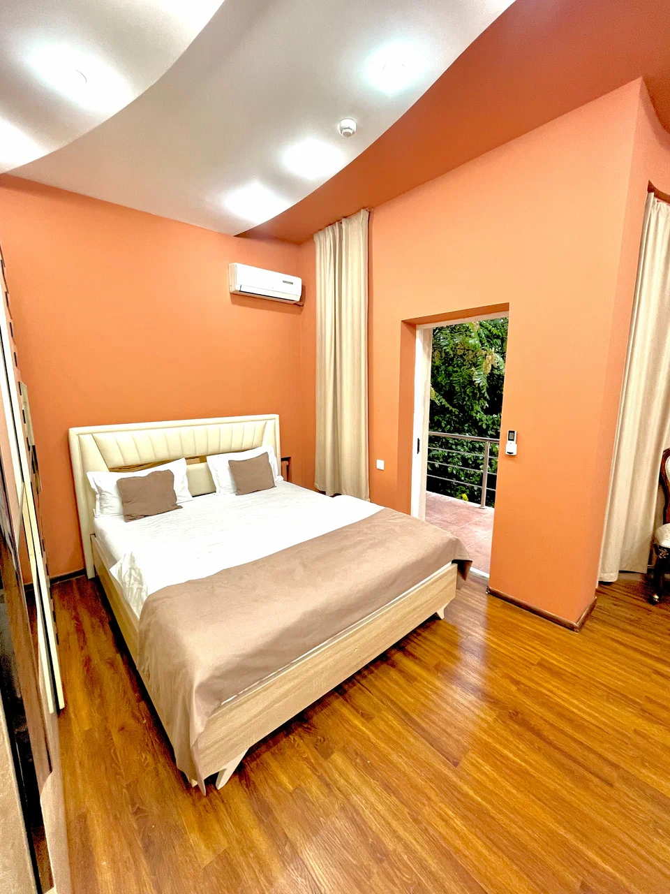 7 Days Home Hotel