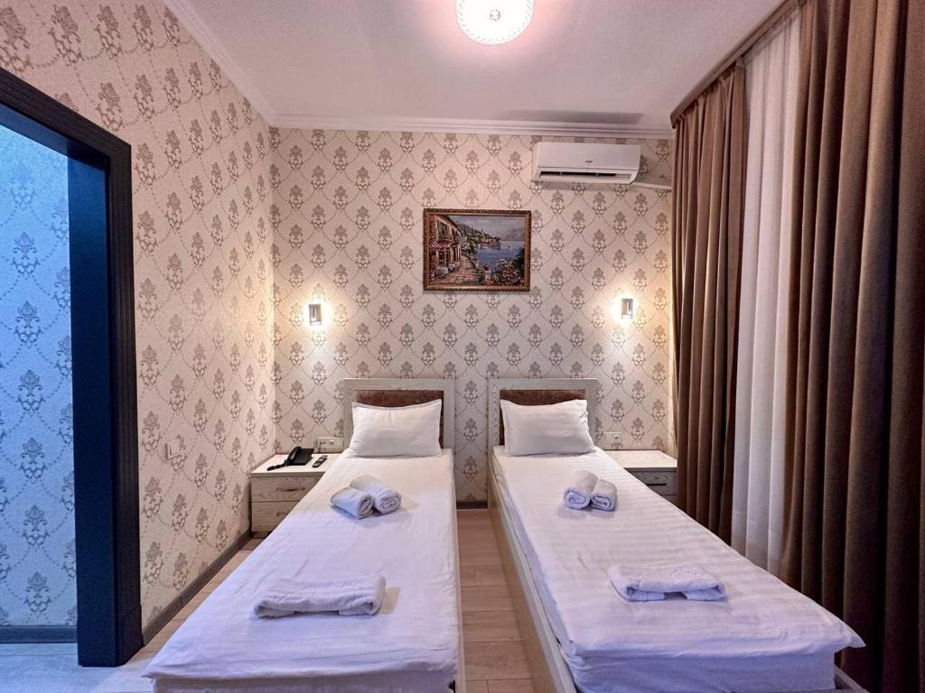 Izza Palace Hotel