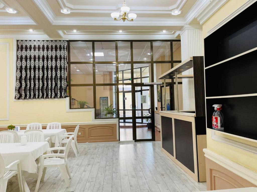 Green Hotel