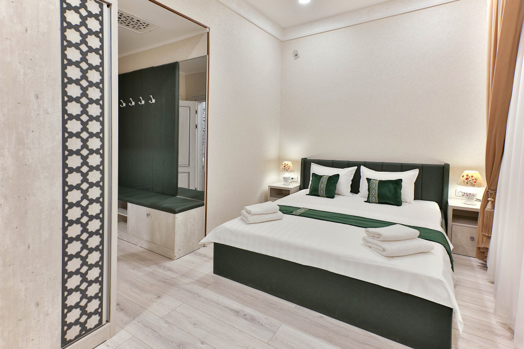 Asian Plaza Hotel