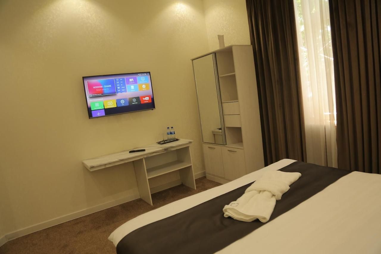 Hotel PARADISE