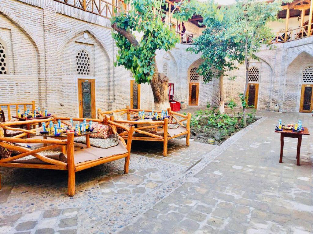 Ohun Caravan Sarai