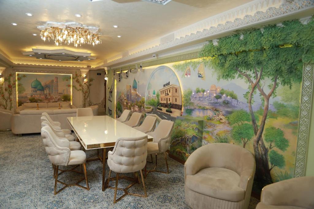 Sandhill Hotel