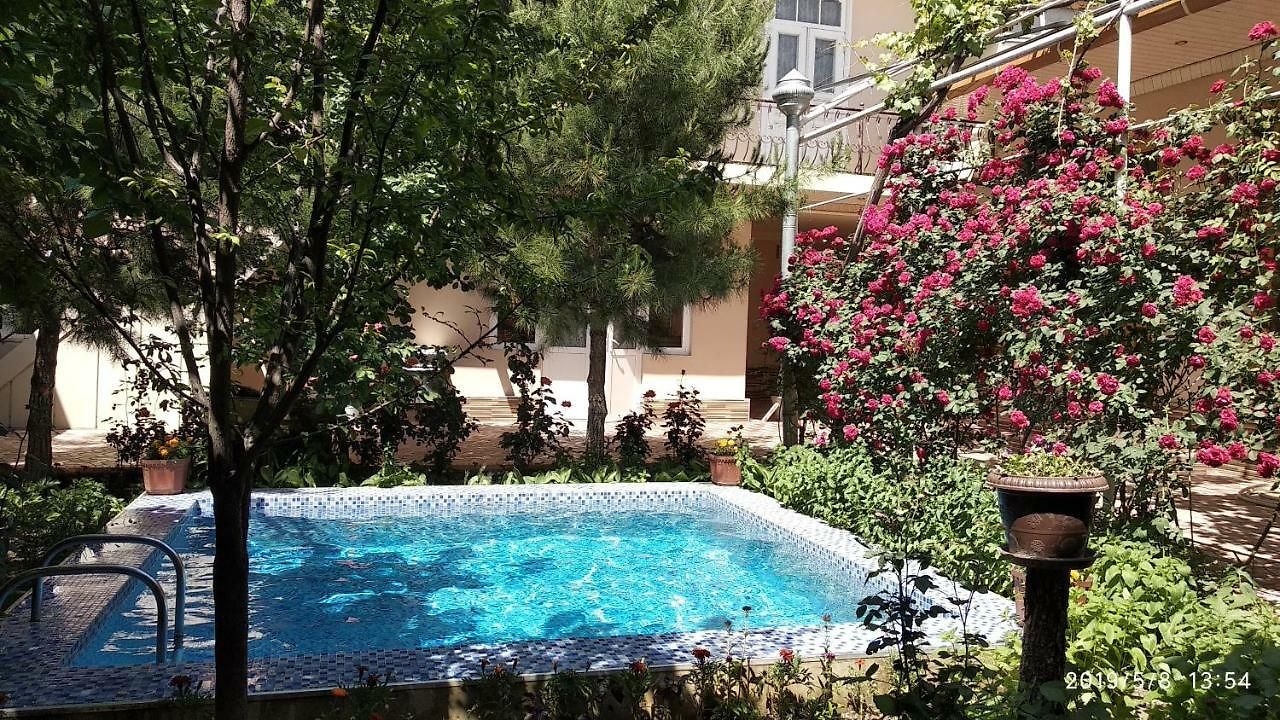 Faride Guest House