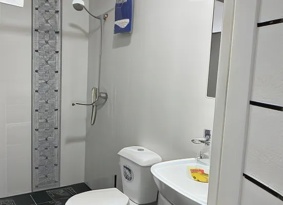 Iyman Hotel