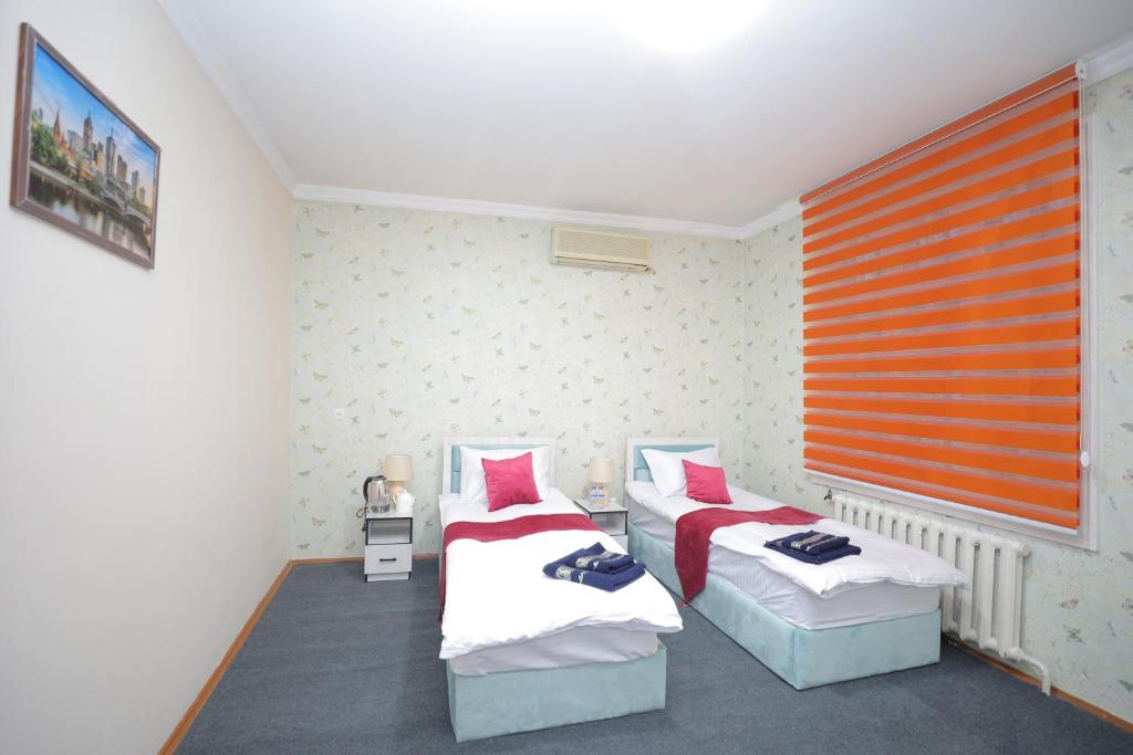Hotel S & D Hostel