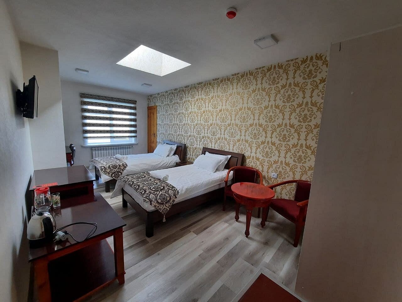 Diyor Hotel