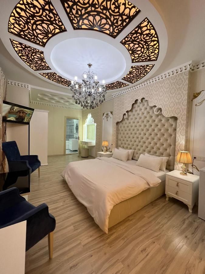 Grand Boutique Hotel