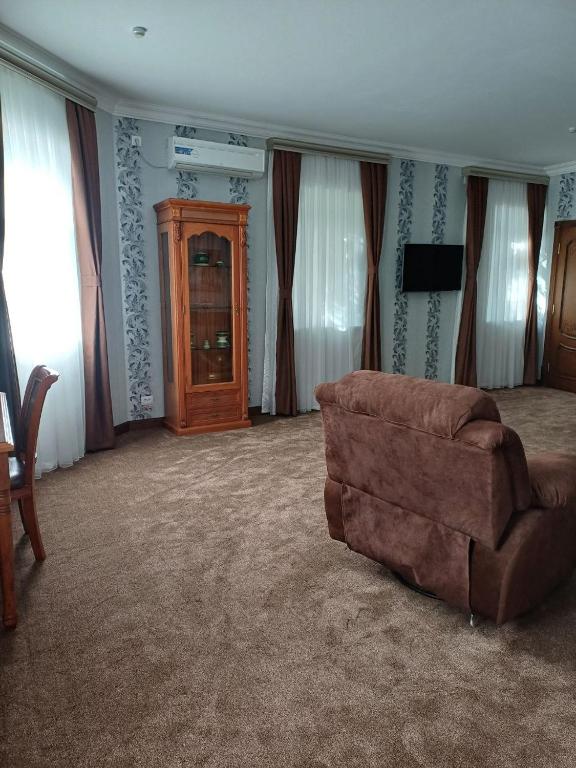 Maximum Hotel