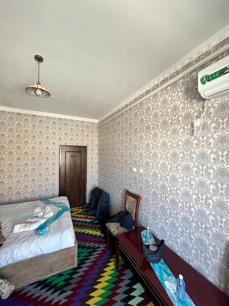 Guest House Art Postindoz