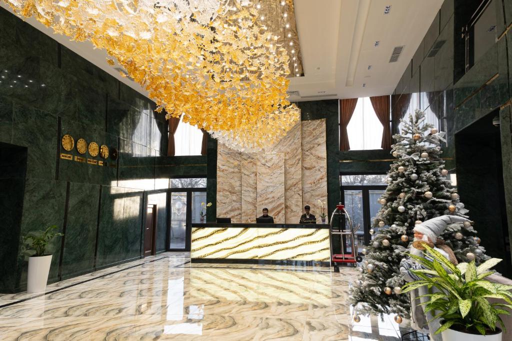 Mir Luxe Plaza