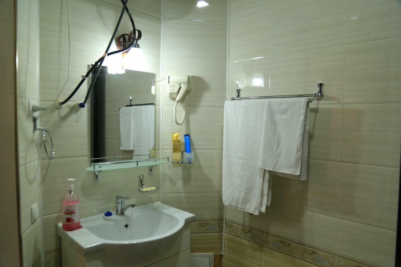 Nihol Hotel