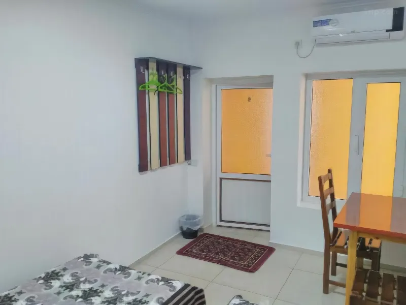 European Backpacker & Sakura Hostel