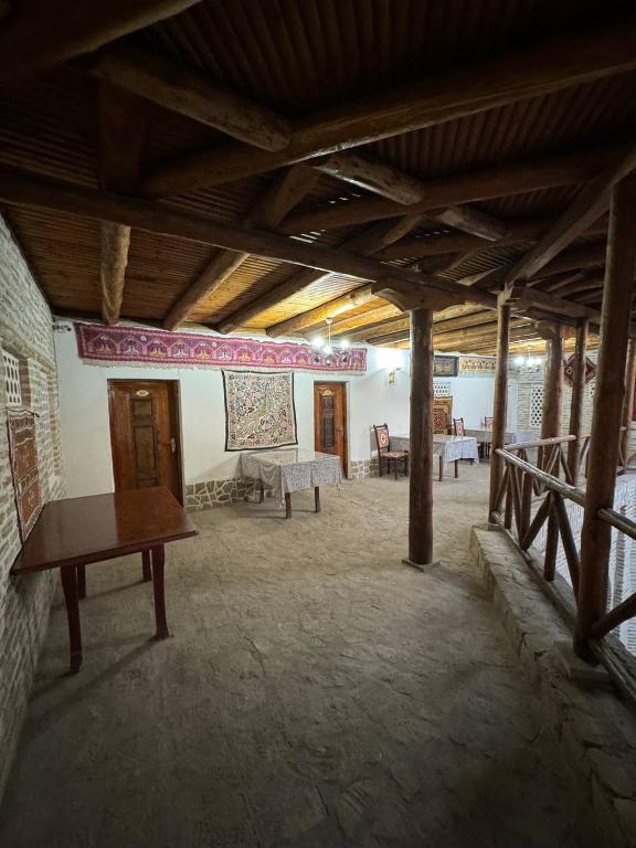 Ohun Caravan Sarai