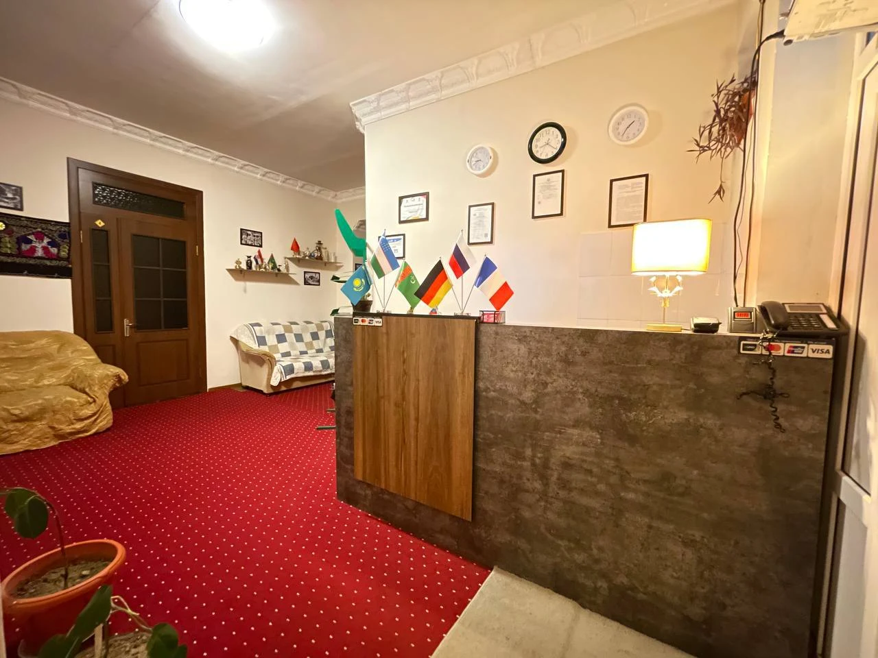 Sam Greenhouse Hostel