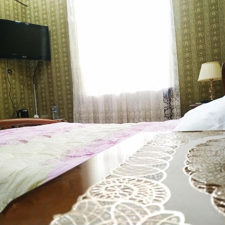 Happy House Hotel