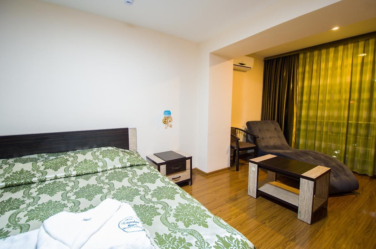 Sayohat Sari Hotel