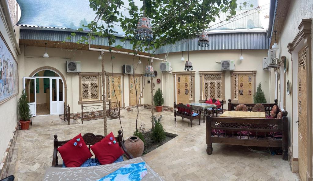 Hotel Habibi