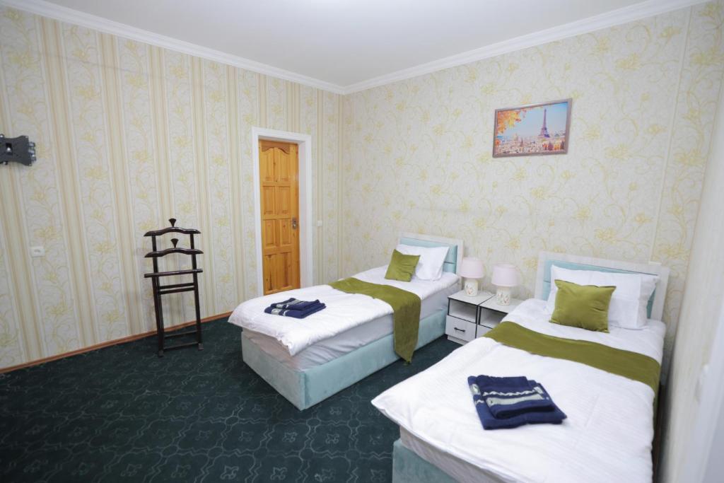Hotel S & D Hostel