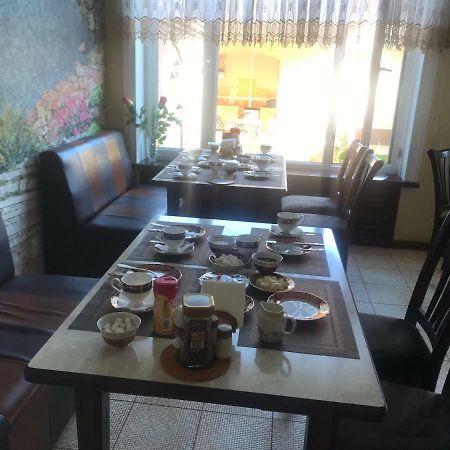 Happy House Hotel