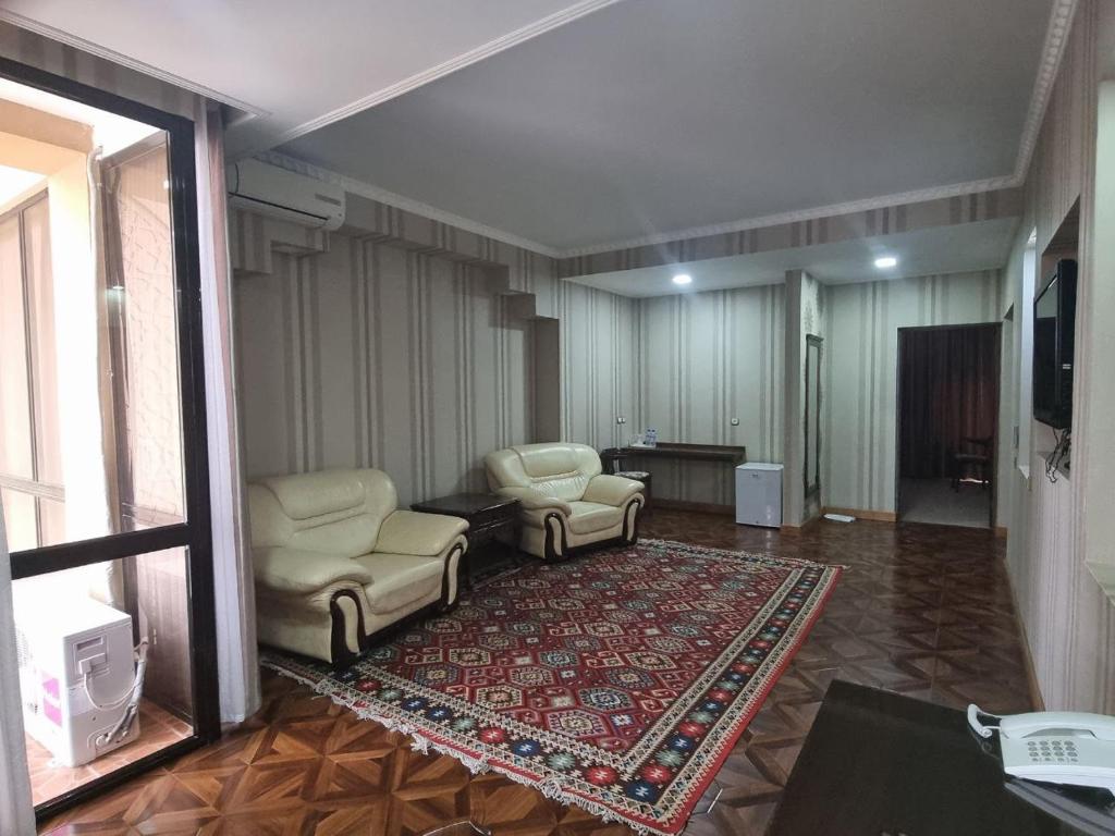 Omar Khayyam Hotel
